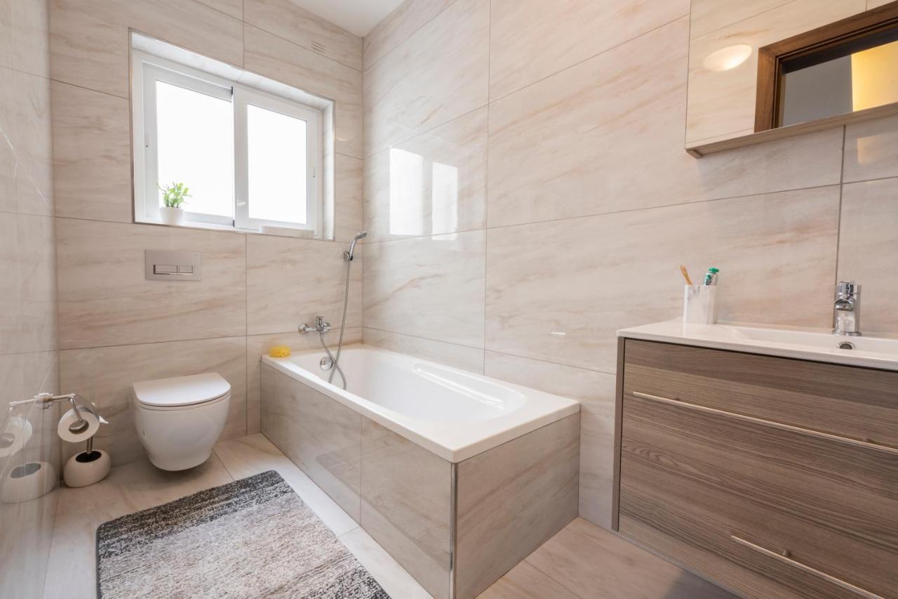 Staymela Apartments - בירקירקארה מראה חיצוני תמונה